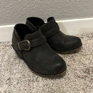 Toddler girl booties size 7